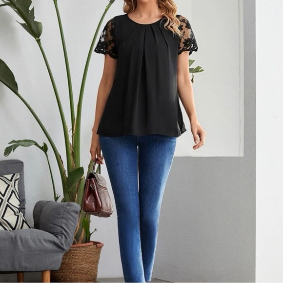 Emery Rose mesh blouse - Picture 3 of 8